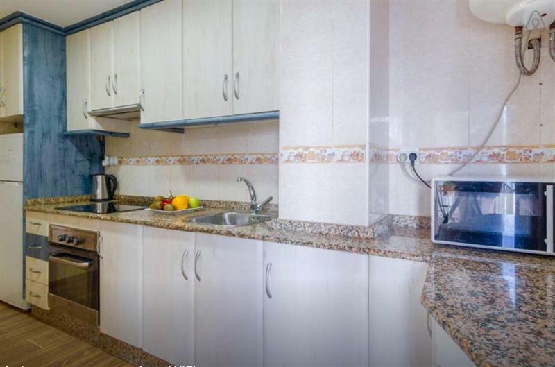 Rumoholidays Sea Views, Wifi Apartment In Calle Almudena Torrevieja Exterior foto